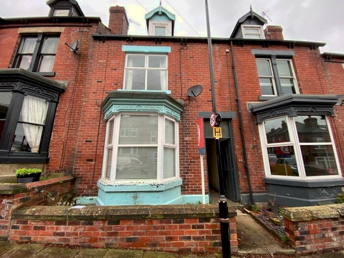 3 Bedroom House To Rent In Ranby Road, Banner Cross, S11