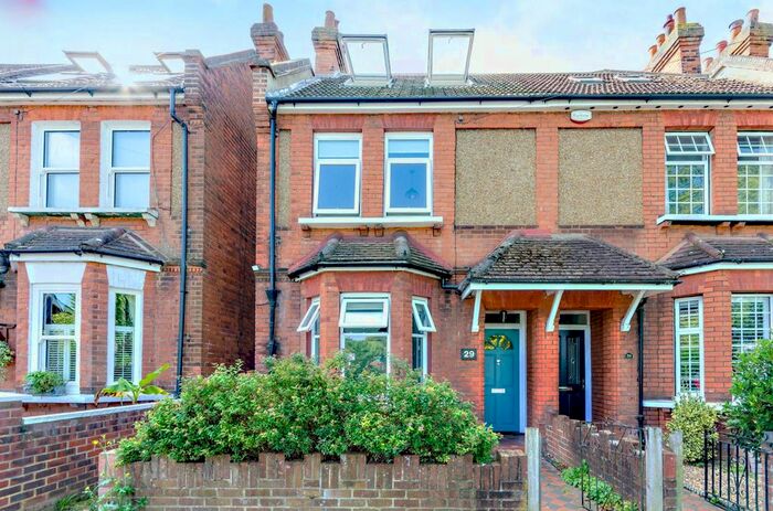 6 Bedroom Semi-Detached House To Rent In Recreation Road, Guildford, GU1