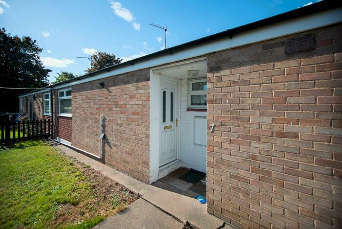 2 Bedroom Terraced Bungalow To Rent In Wareham Close, Hull, East Riding Of Yorkshire, HU7