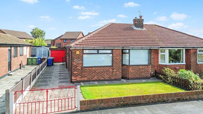 3 Bedroom Semi-Detached Bungalow For Sale In Dryden Avenue, Ashton-In-Makerfield, WN4
