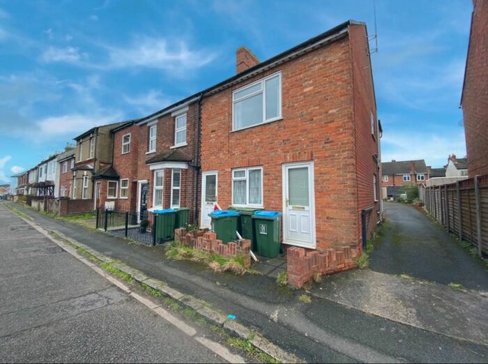 1 Bedroom Flat To Rent In Victoria Street, Aylesbury, HP20