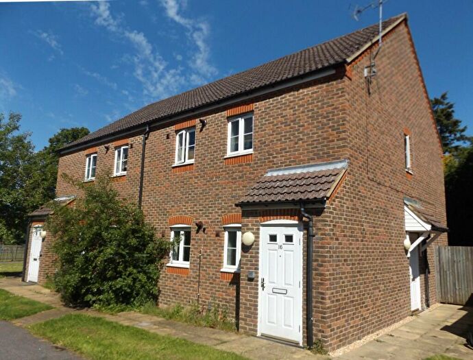 1 Bedroom Maisonette To Rent In Ray Close, Petersfield, Hampshire, GU31