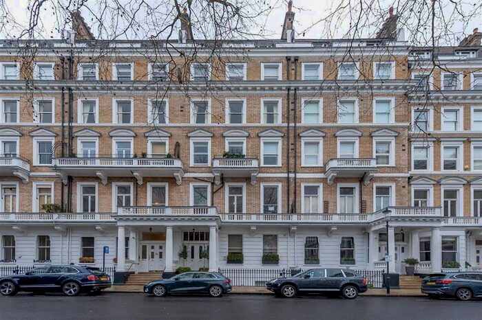 1 Bedroom Flat To Rent In Queen's Gate Gardens, London, SW7