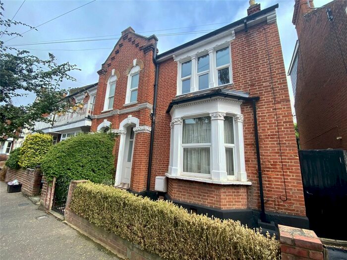 3 Bedroom Detached House To Rent In Royal Road, Teddington, Middlesex, TW11