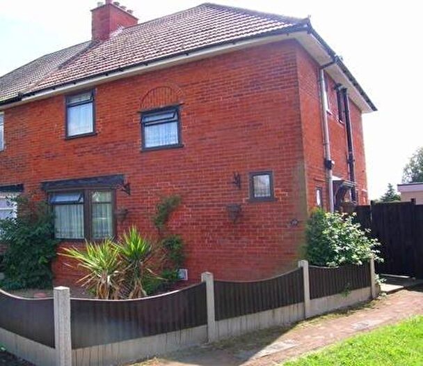 3 Bedroom Semi Detached House For Sale In Mayesbrook Road, Ilford, Essex, IG3