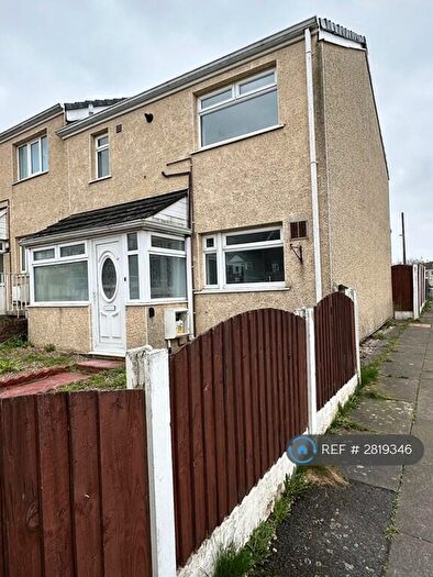 3 Bedroom End Of Terrace House To Rent In Underwood Road, Hyde, SK14