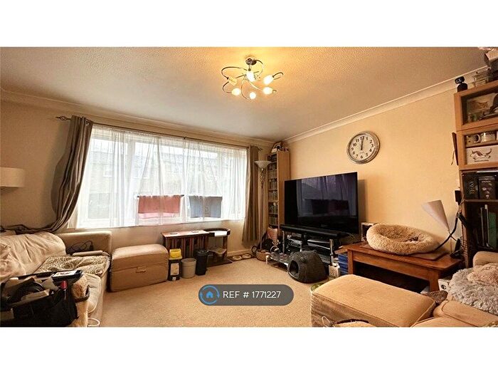 3 Bedroom Terraced House To Rent In Greenhow, Bracknell, RG12