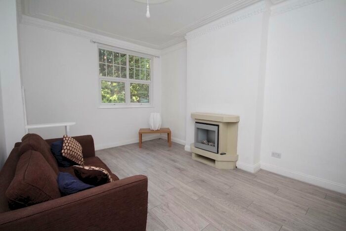 1 Bedroom Flat To Rent In Forburg Road, Stoke Newington, London, N16