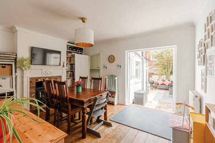 4 Bedroom Terraced House For Sale In Hebron Road, Bedminster, Bristol, BS3