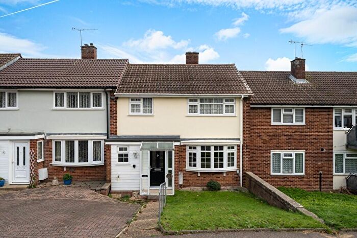 3 Bedroom Terraced House For Sale In Fennycroft Road, Gadebridge, Hemel Hempstead, Hertfordshire, HP1