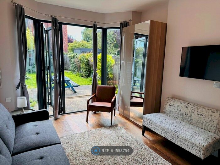 4 Bedroom Terraced House To Rent In Lowlands Road, Harrow, HA1