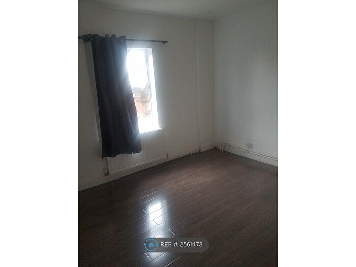 4 Bedroom Terraced House To Rent In Norman Road, Luton, LU3