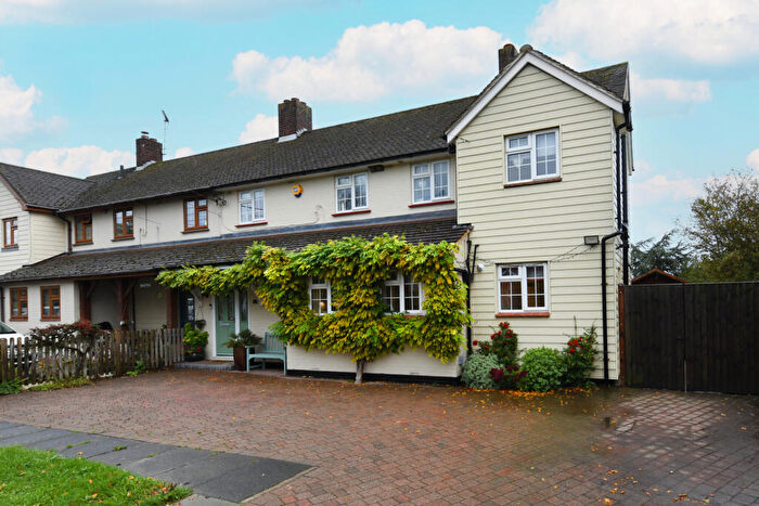 4 Bedroom Semi-Detached House For Sale In Bird Lane, Great Warley, CM13