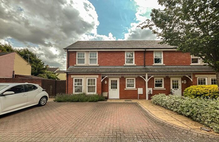 2 Bedroom Semi-Detached House To Rent In Gunner Mews, Colchester, Essex, CO1