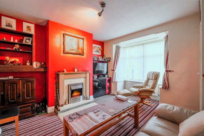 2 Bedroom Terraced House For Sale In Holme Road, Halifax, HX2