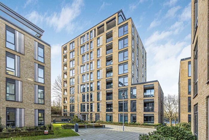 2 Bedroom Flat To Rent In Eltringham Street, Wandsworth, London, SW18