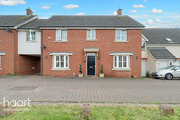 5 Bedroom Link Detached House For Sale In Baden Powell Close, Chelmsford, CM2