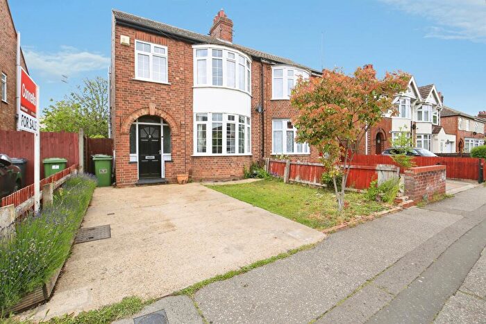 3 Bedroom Semi-Detached House For Sale In Glebe Road, Peterborough, PE2
