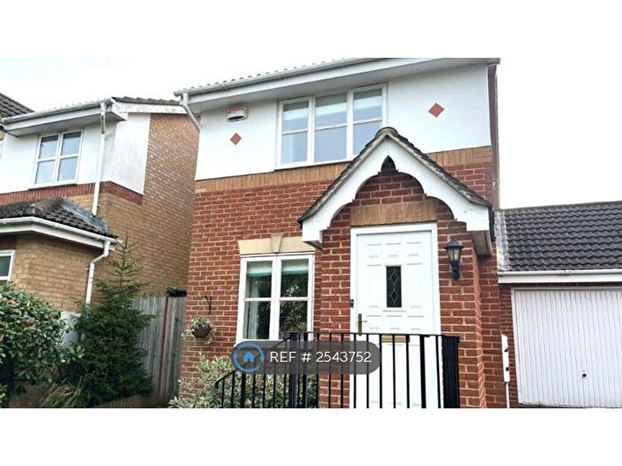 2 Bedroom Detached House To Rent In Tregony Road, Orpington, BR6