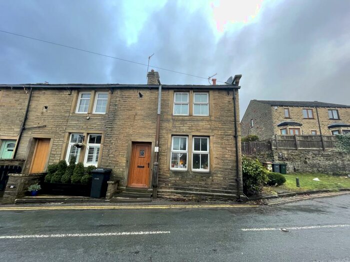 2 Bedroom House To Rent In Sun Street, Haworth, Keighley, BD22