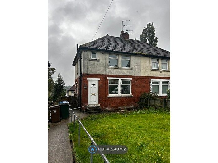 3 Bedroom Semi-Detached House To Rent In Ravenscliffe Avenue, Bradford, BD10