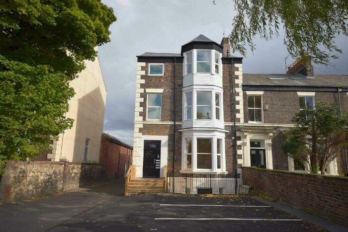 2 Bedroom Apartment To Rent In Newcastle Road, Fulwell, Sunderland, SR5