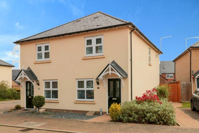 2 Bedroom End Of Terrace House To Rent In Gill Edge, Stansted, CM24