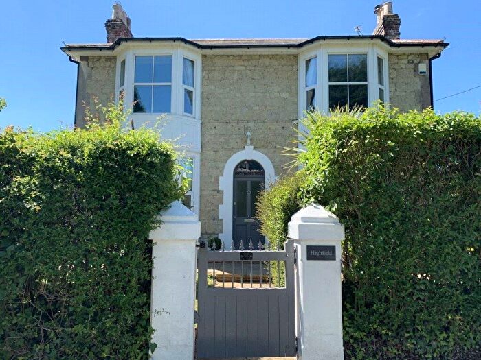 4 Bedroom Detached House For Sale In St. Johns Road, Wroxall, PO38