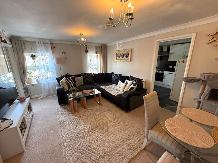 2 Bedroom Flat To Rent In Row, Great Yarmouth, Norfolk, NR30