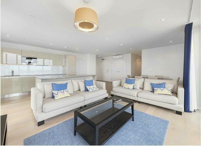 3 Bedroom Flat To Rent In Gabriel Walk, London, London, SE1