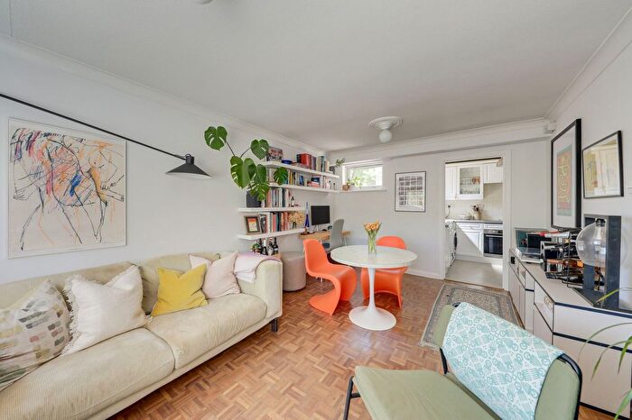 1 Bedroom Flat For Sale In Honor Oak Road, Forest Hill, SE23