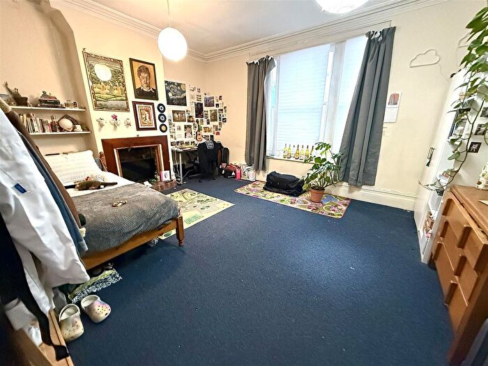 5 Bedroom Maisonette To Rent In , Worrall Road, Bristol, BS8