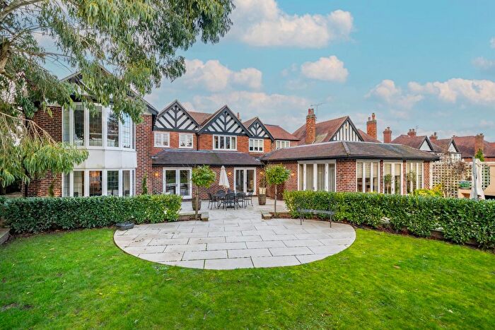 6 Bedroom Detached House For Sale In Dovedale Road, West Bridgford, NG2
