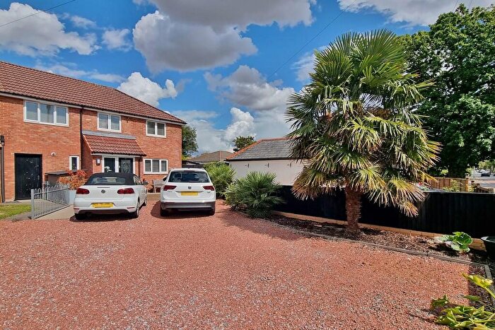 3 Bedroom End Of Terrace House For Sale In Southleigh Road, Emsworth, PO10
