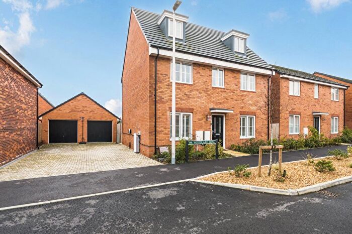 5 Bedroom Detached House To Rent In Shaw, Newbury, RG14