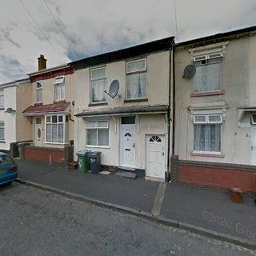 4 Bedroom Terraced House To Rent In Broomfield, Smethwick B67