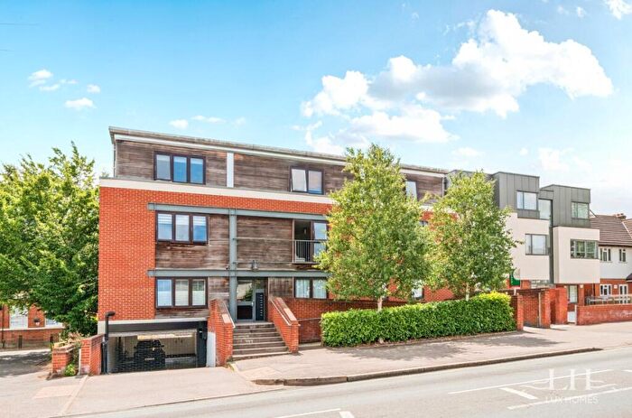1 Bedroom Flat For Sale In St Mary's Lane, Upminster, RM14