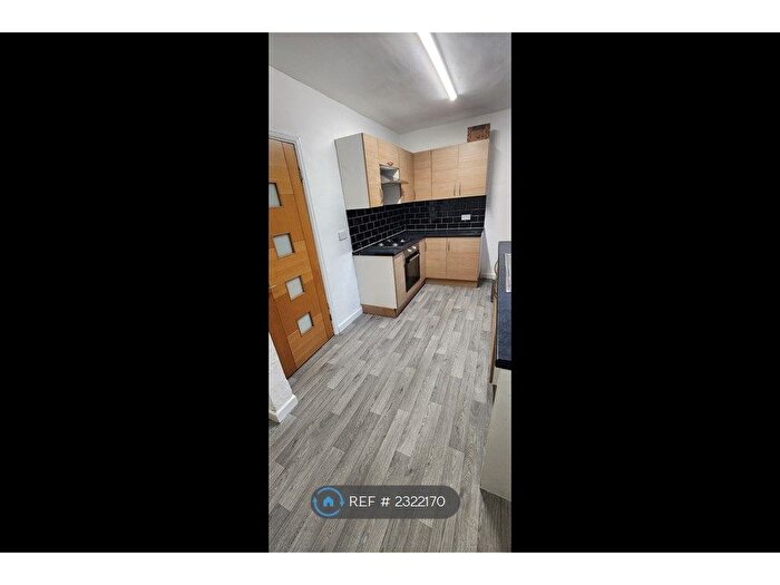 4 Bedroom Terraced House To Rent In Rutland Street, Ashton-Under-Lyne, OL6
