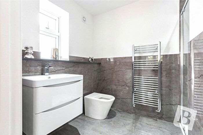 4 Bedroom Detached House For Sale In Sloane Mews, Prospect Road, Hornchurch, RM11