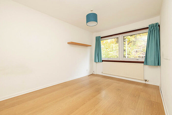 3 Bedroom Terraced House For Sale In The Crescent Morningside Drive, Morningside, Edinburgh, EH10