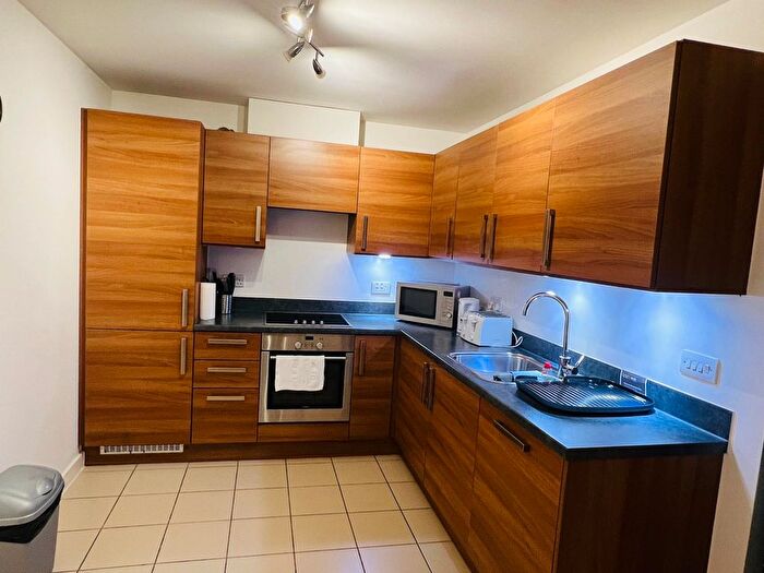 3 Bedroom Flat To Rent In Forum House, Empire Way, Wembley, Greater London, HA9