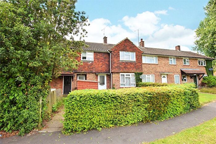 3 Bedroom Terraced House To Rent In Brook Green, Priestwood, Bracknell, Berkshire, RG42