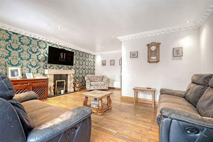 4 Bedroom Property For Sale In Bommel Avenue, Canvey Island, SS8