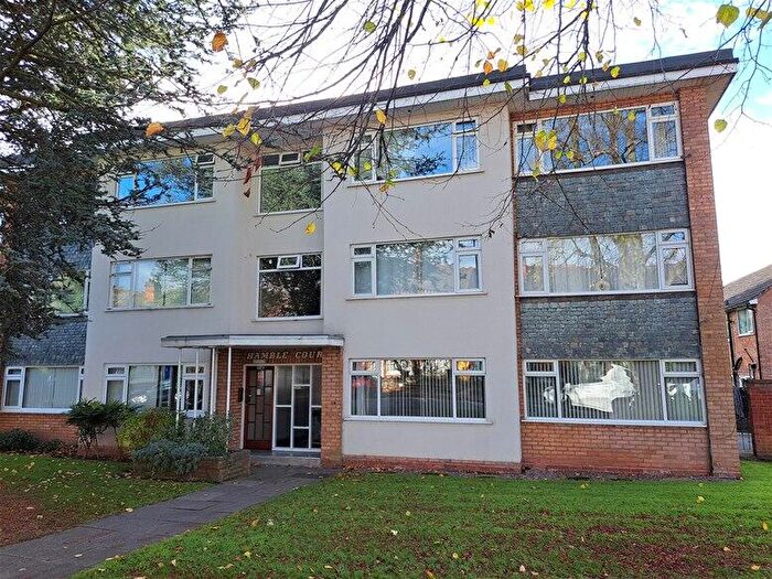 1 Bedroom Flat To Rent In Park Road, Sutton Coldfield, B73