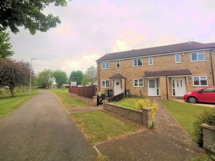 2 Bedroom End Of Terrace House To Rent In Abbey Manor Park, Yeovil, BA21