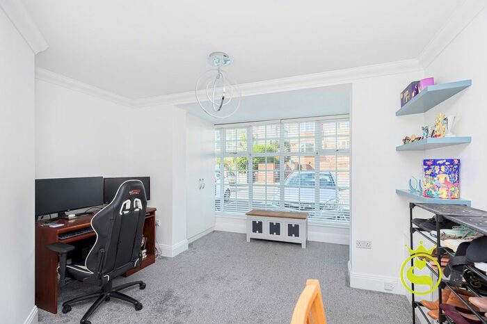 2 Bedroom Flat For Sale In Studland Road, Alum Chine House, BH4