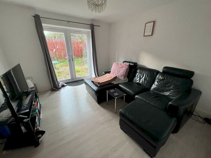 2 Bedroom Cottage To Rent In A Gilesgate, Durham City, DH1