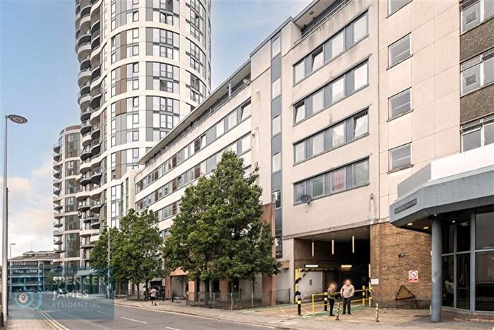 1 Bedroom Apartment For Sale In Central House, IG11