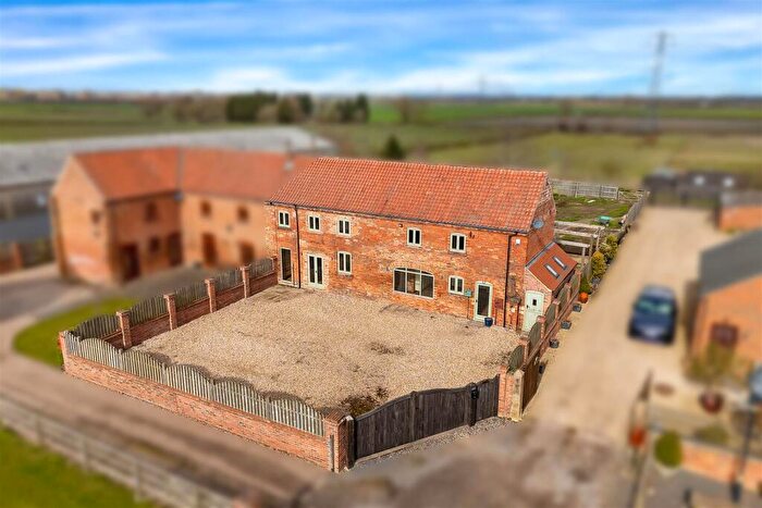 3 Bedroom Semi-Detached House For Sale In Stoke Fields Farm, Elston, Newark, NG23