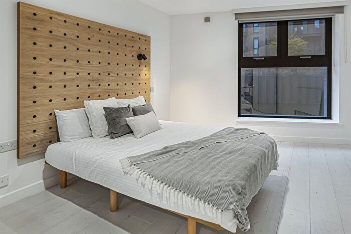 Studio To Rent In Node Limhouse, E14 - Photo 3